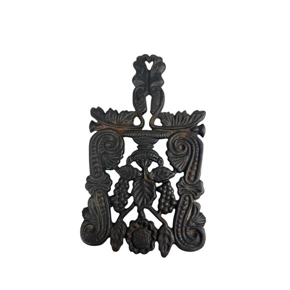 Vintage Wilton Cast Iron Rectangular Trivet With Grapes And Leaves - Picture 2 of 7